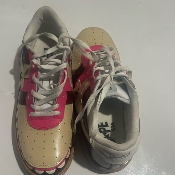 Used sneaker one spot right sneaker. Size 10 no box - Picture 4 of 9